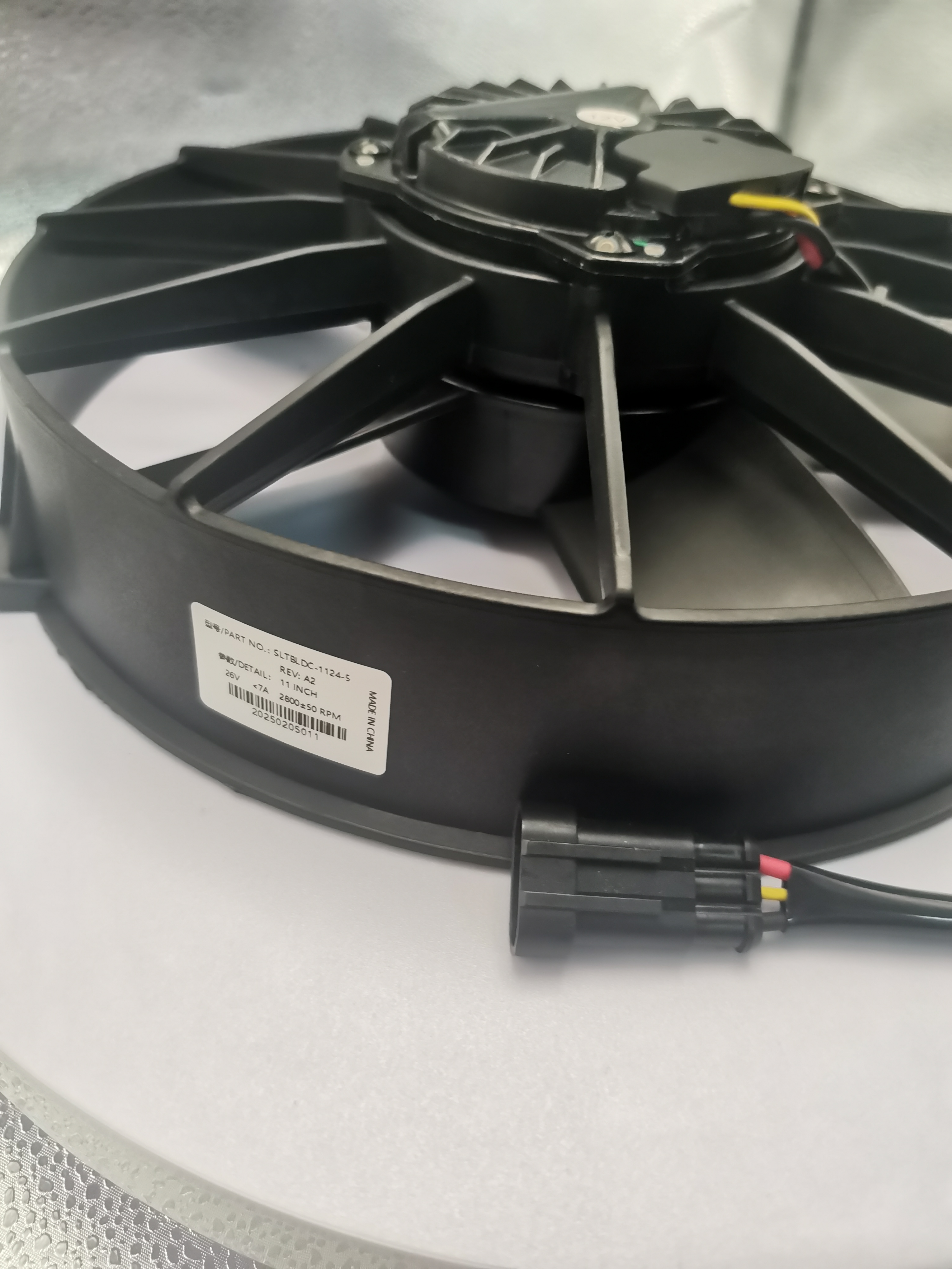 11-Inch 24V 150W Brushless DC Fan for Demanding Thermal Systems